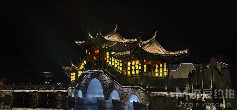 夜景模特
