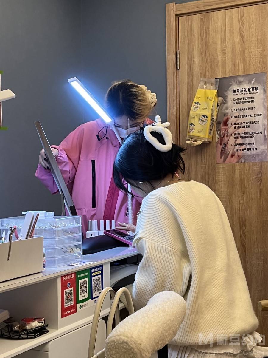 妆容模特