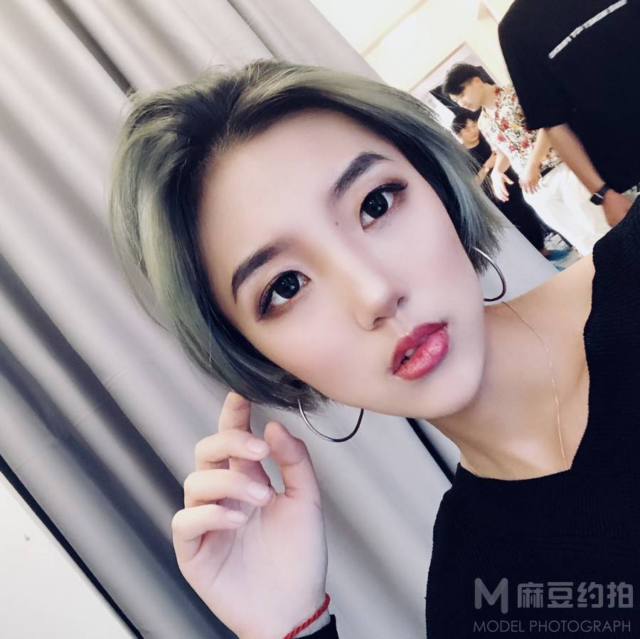 暗黑模特
