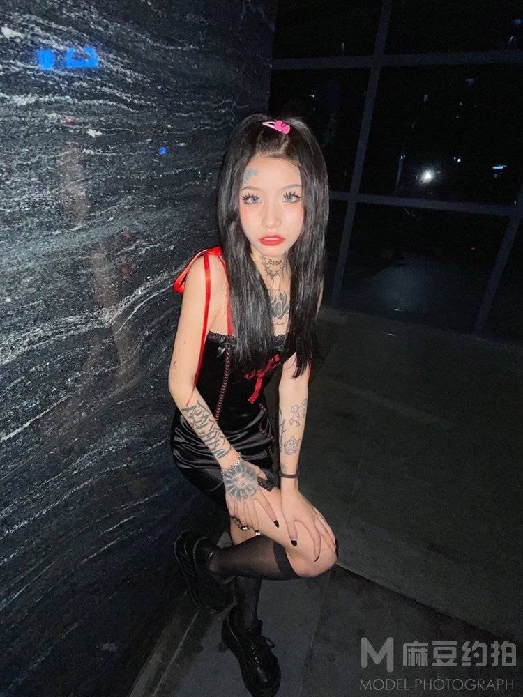 暗黑模特