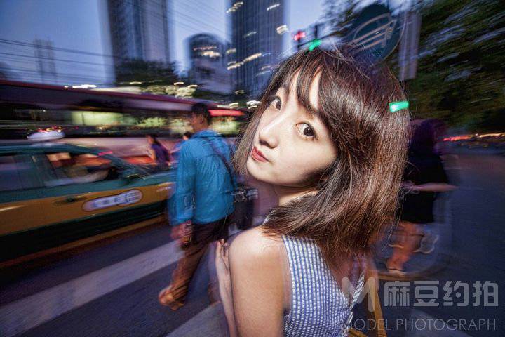 夜景模特