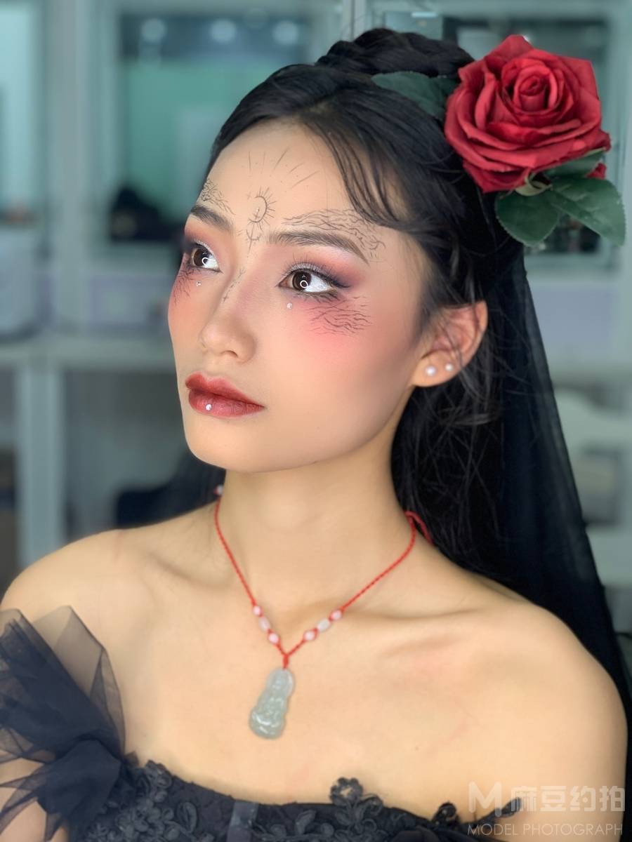 暗黑模特