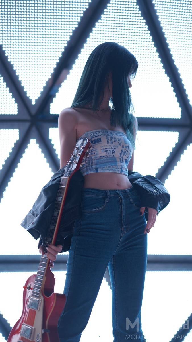情绪模特