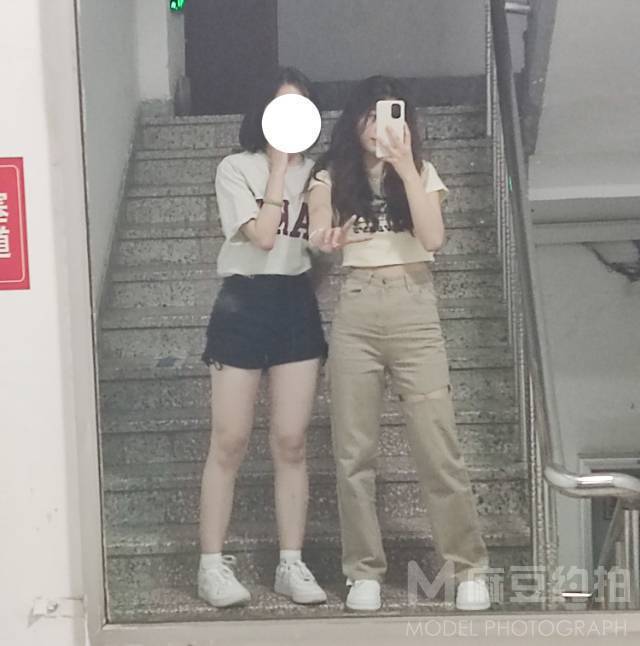 校园模特