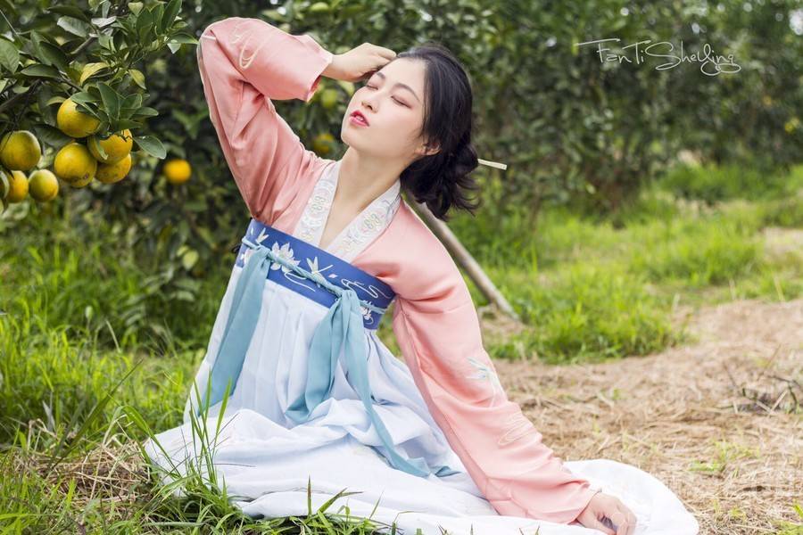 汉服模特