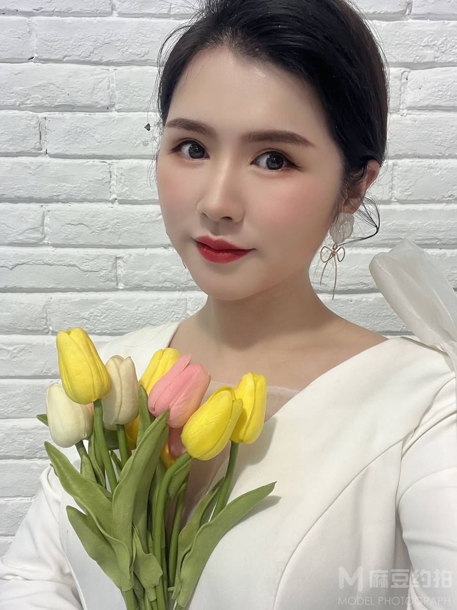 妆容模特