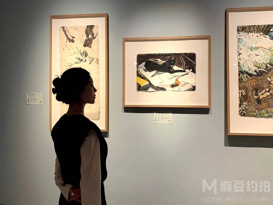 情绪模特