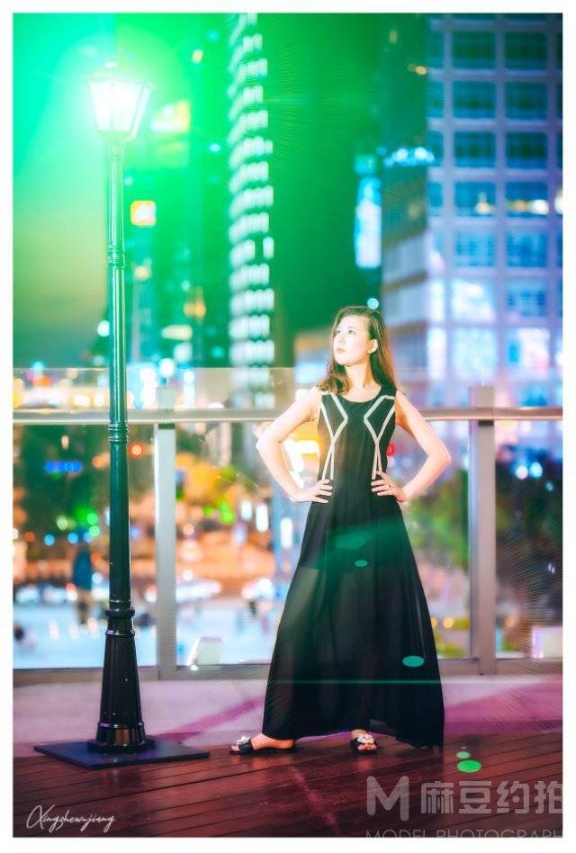 夜景模特