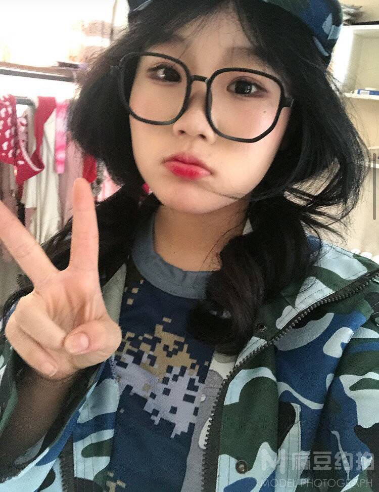 少女模特