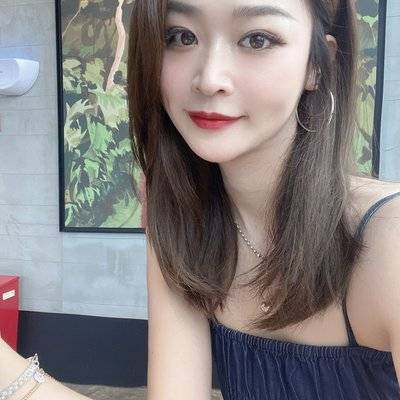 黑白模特