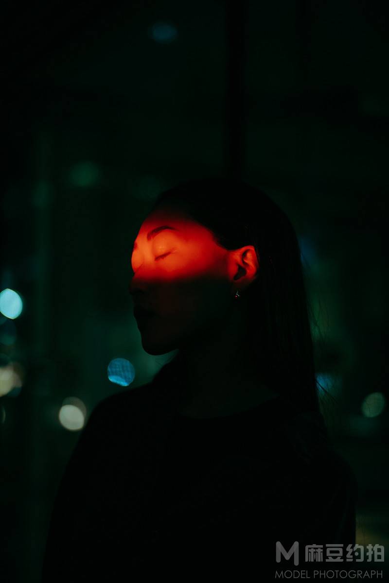 夜景模特