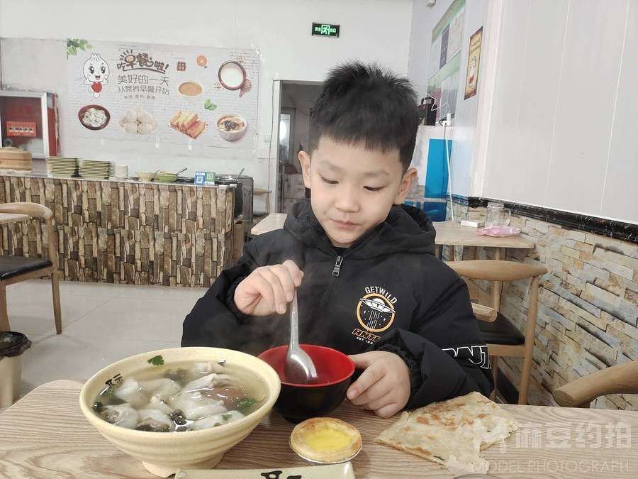 纪实模特