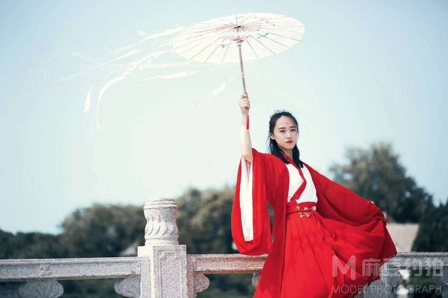 汉服模特