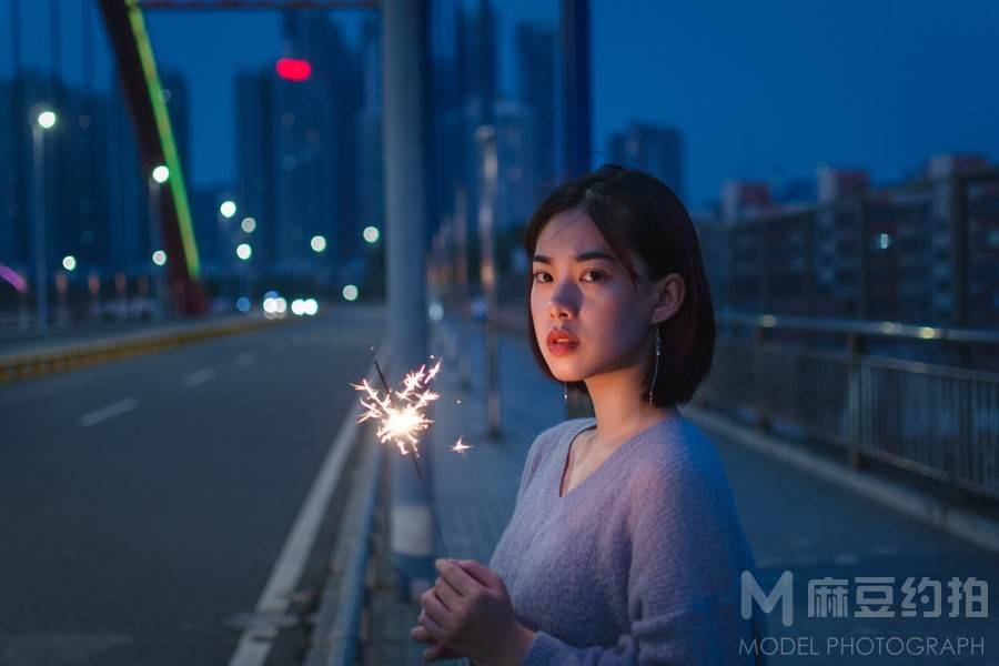 夜景模特