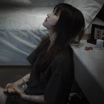情绪模特