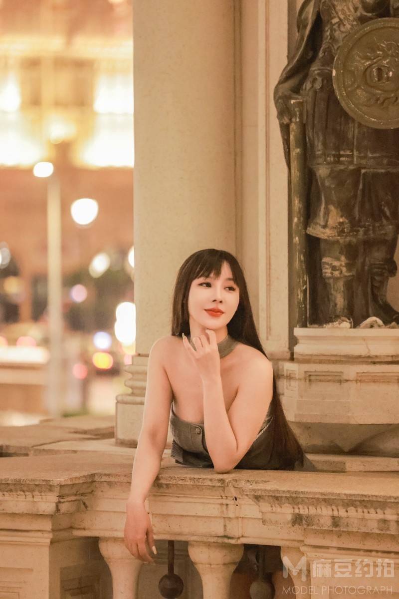 夜景模特