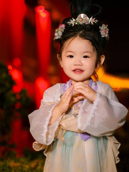 汉服模特