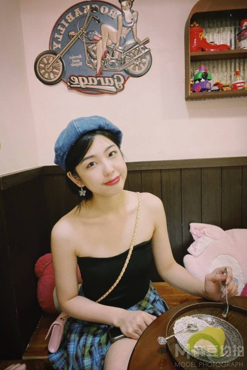 胶片模特