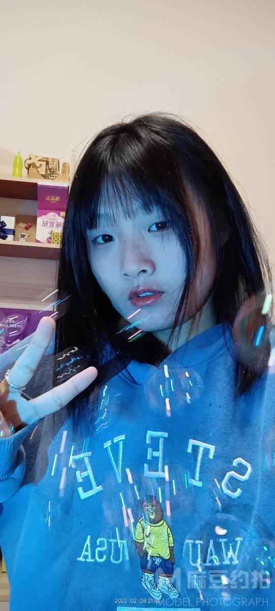 情绪模特