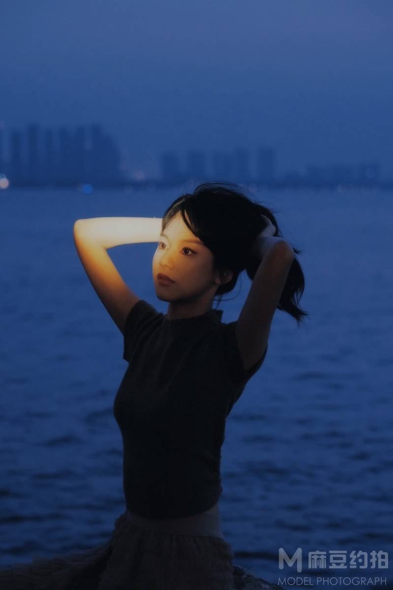 夜景模特