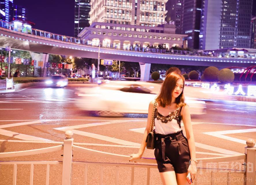 夜景模特