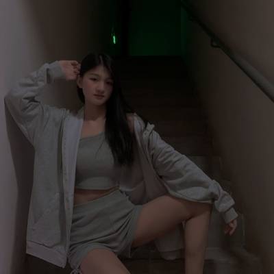 黑白模特