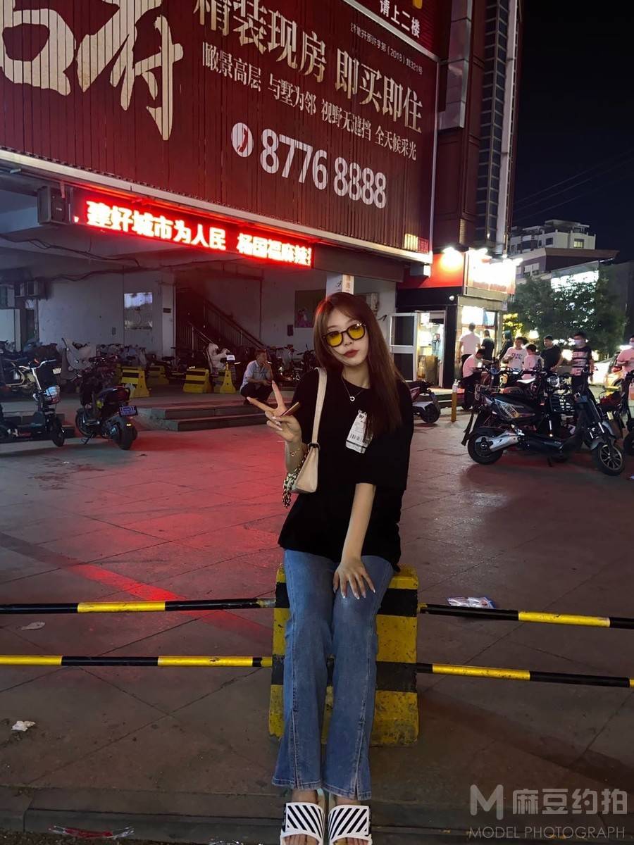 夜景模特