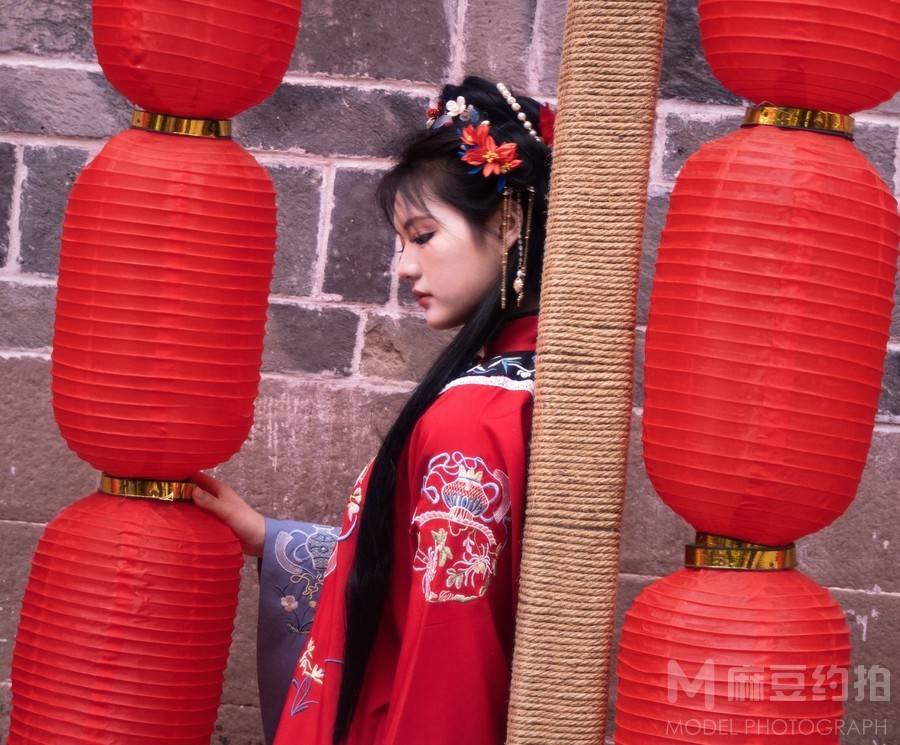 汉服模特