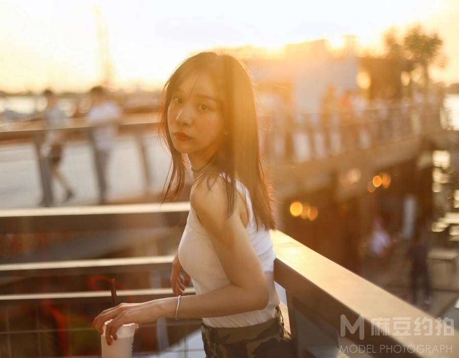 清新模特