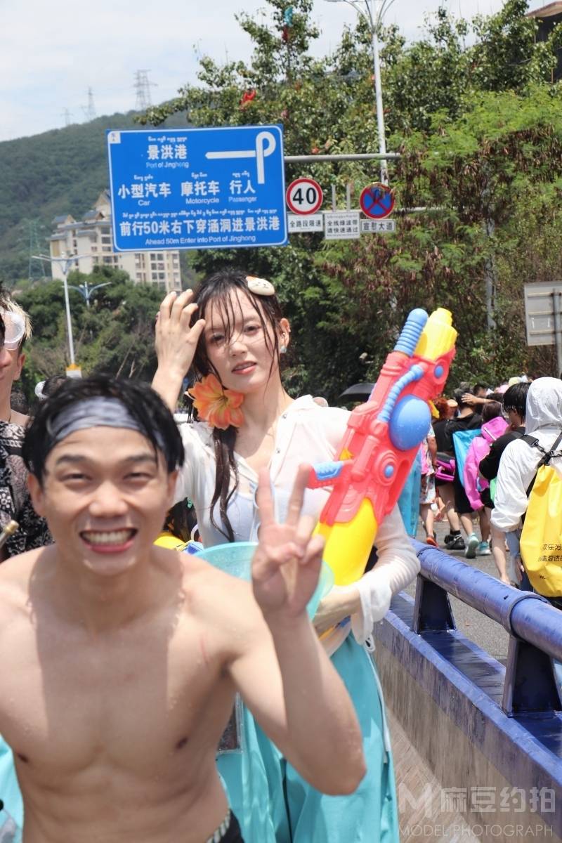 清新模特
