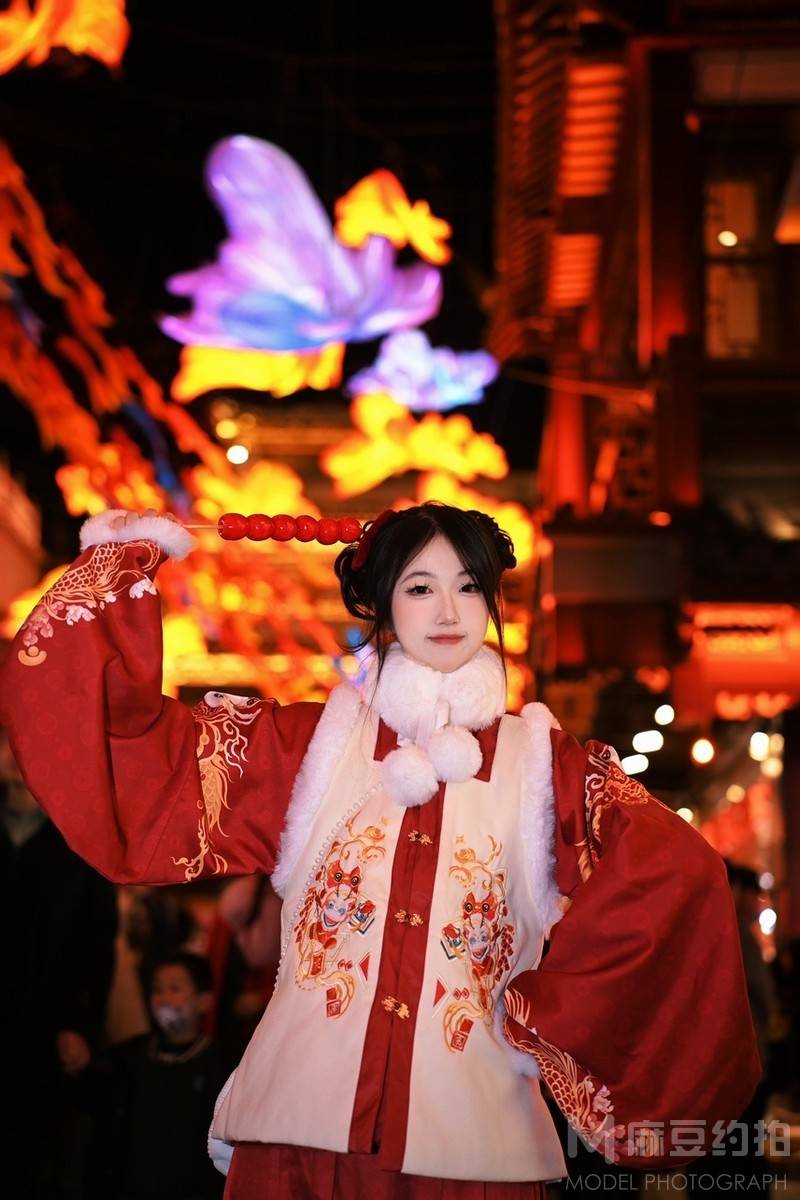汉服模特