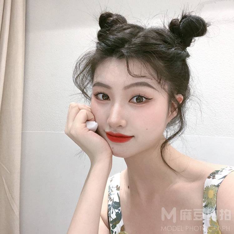 妆容模特