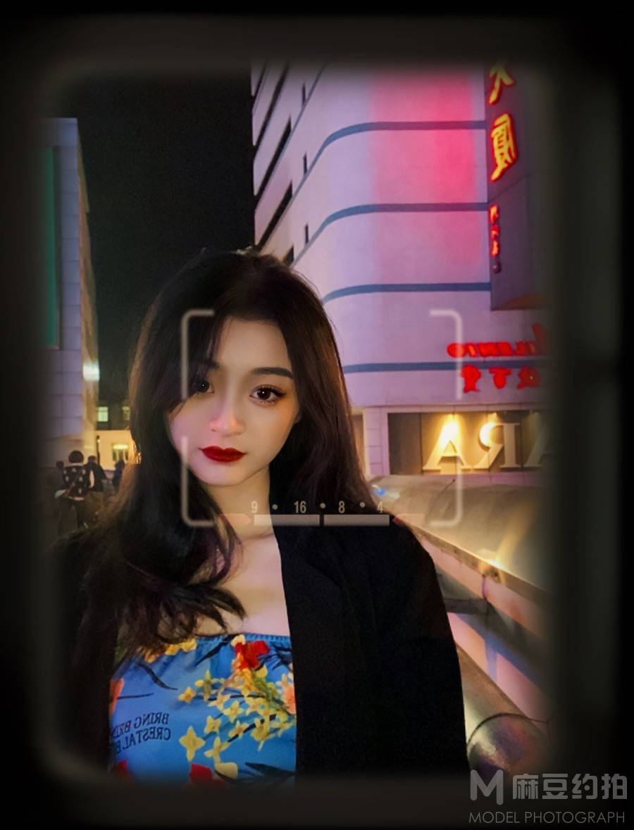 夜景模特