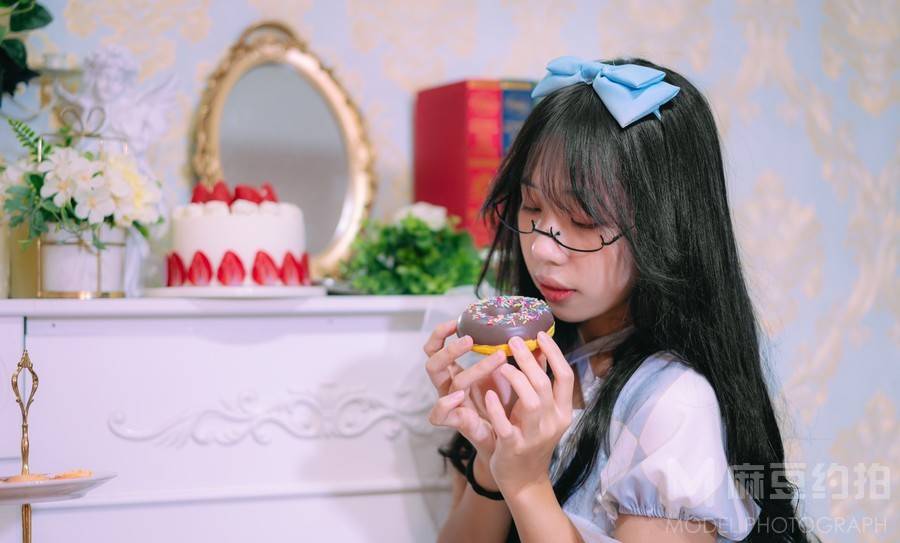妆容模特