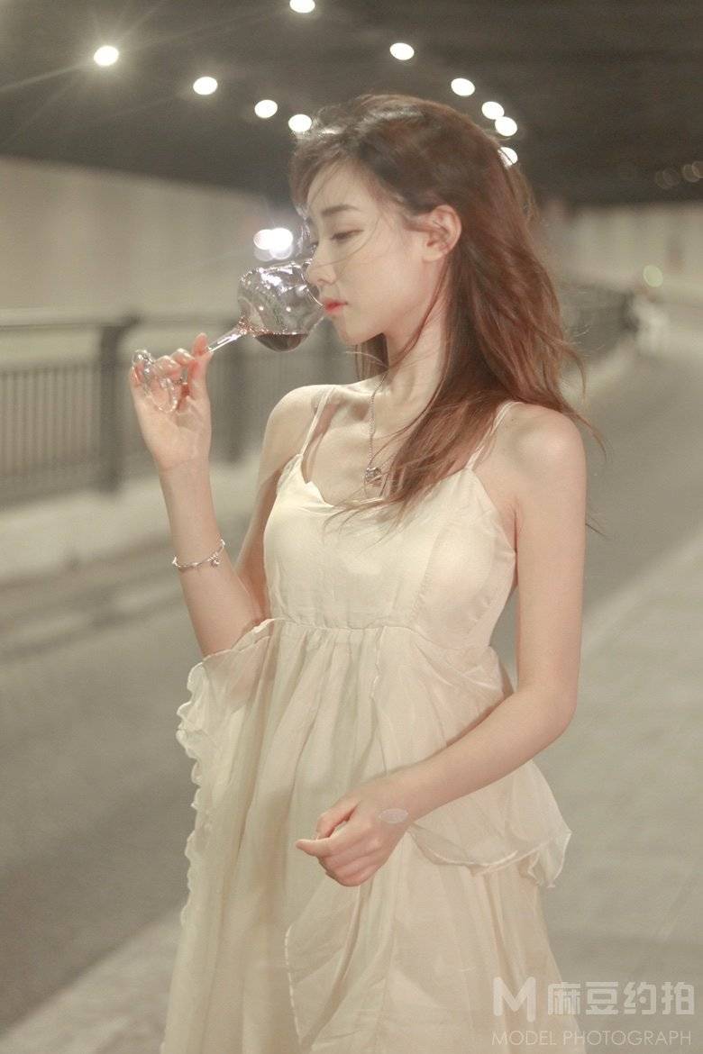 纪实模特