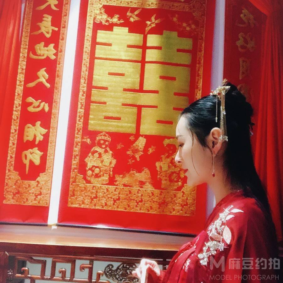 汉服模特