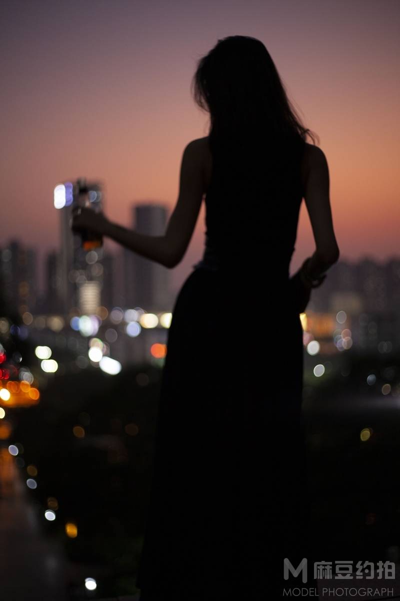 夜景模特