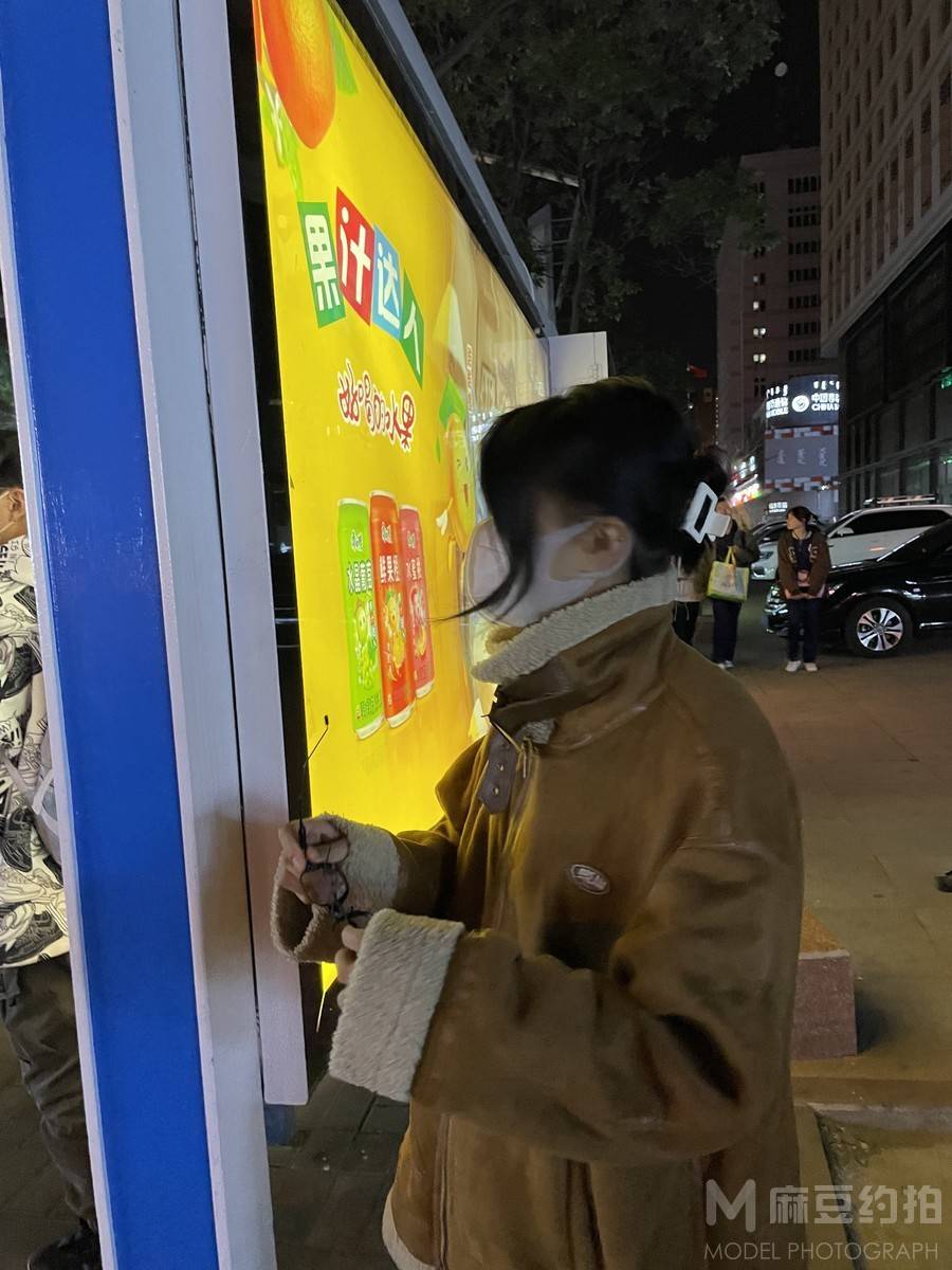 夜景模特
