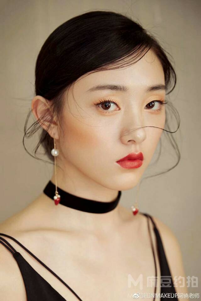 妆容模特