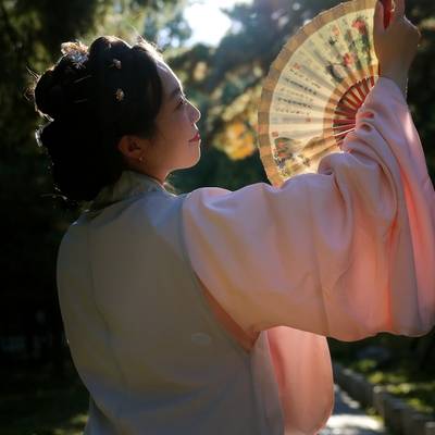 汉服模特