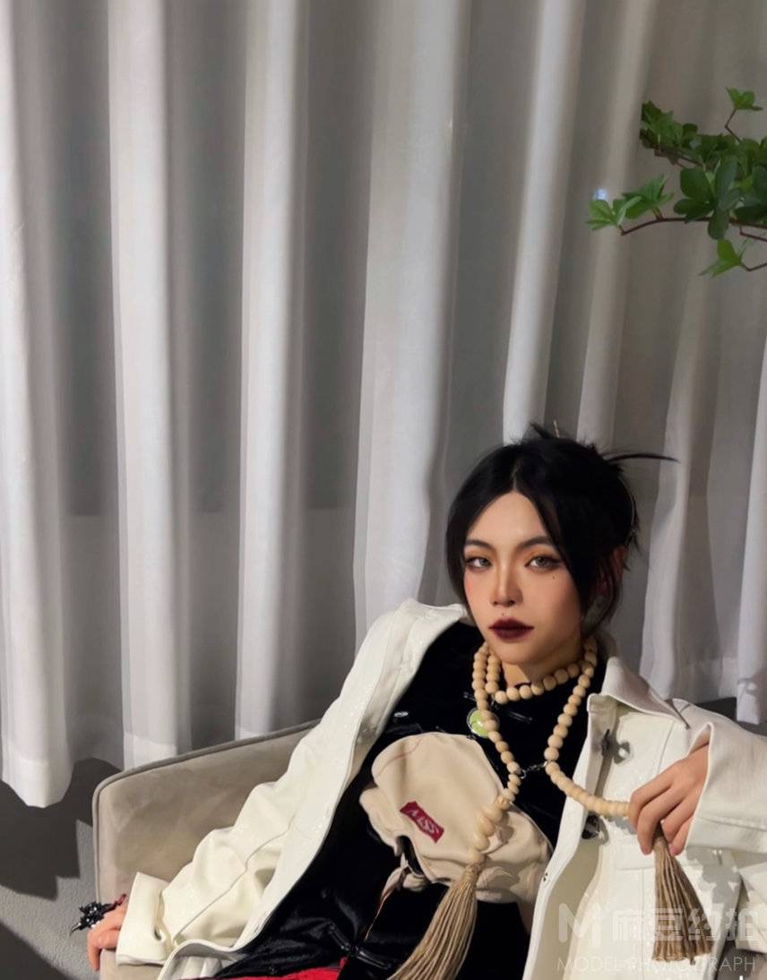 暗黑模特