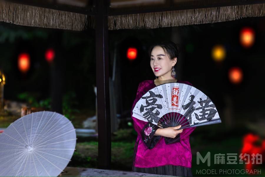 汉服模特