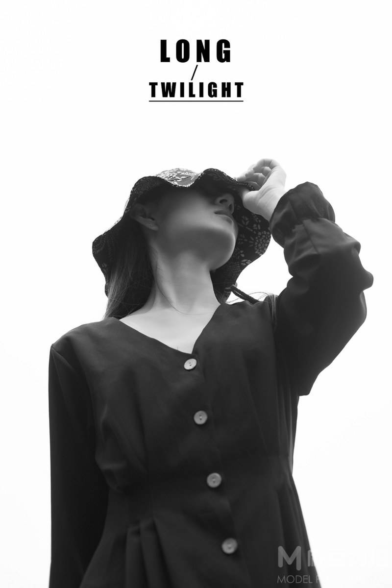 黑白模特
