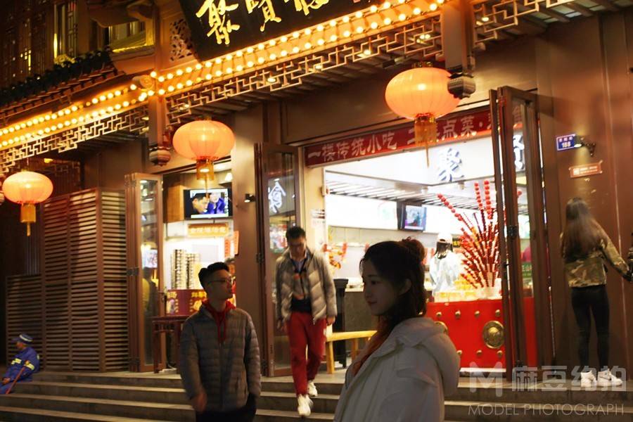 夜景模特