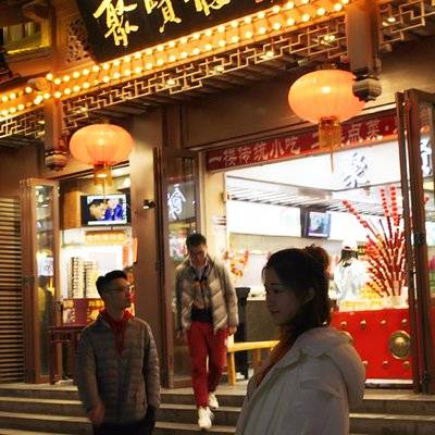 夜景模特