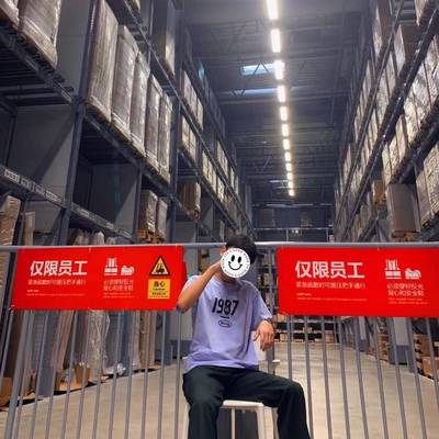 黑白模特