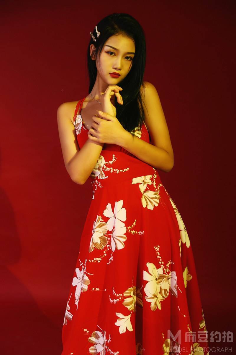 胶片模特