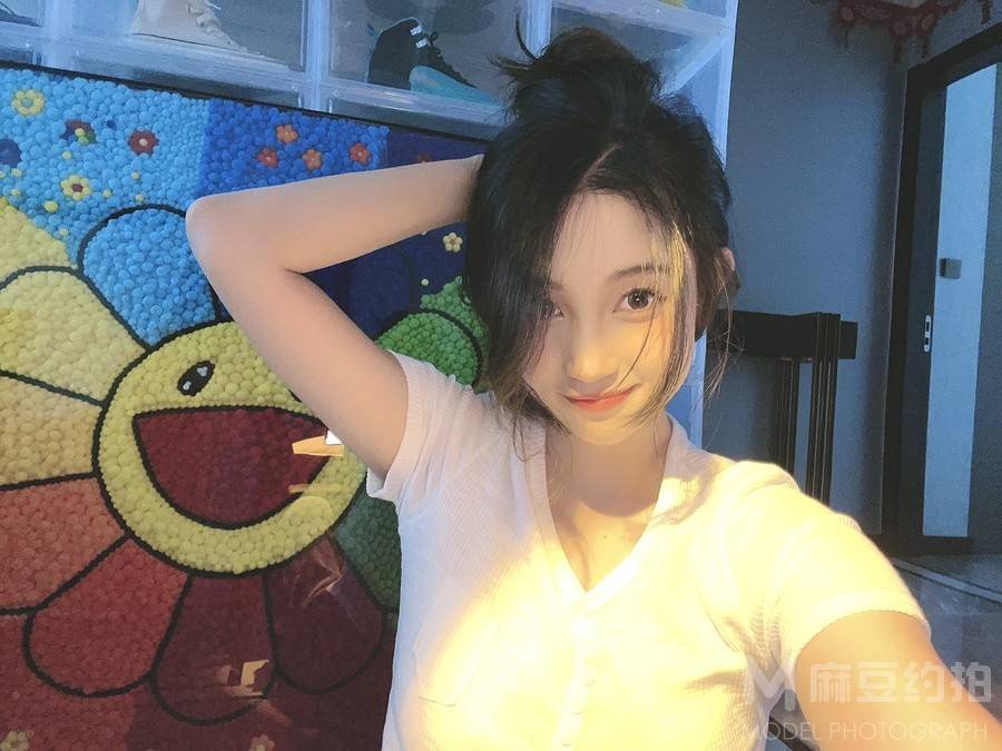 黑白模特