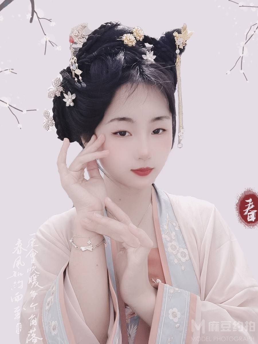 汉服模特