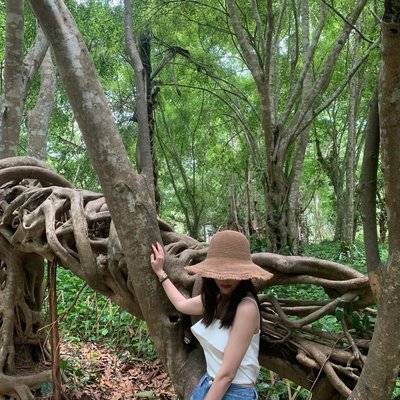 黑白模特